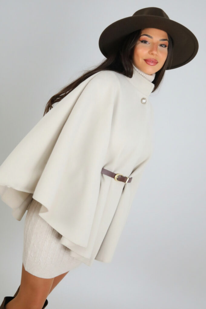 Poncho Con Cinturón