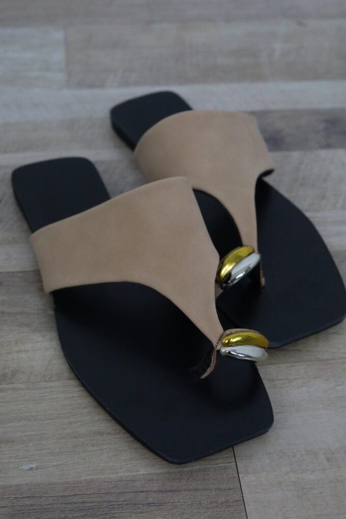 Sandalias Broche