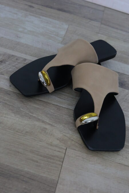 Sandalias Broche