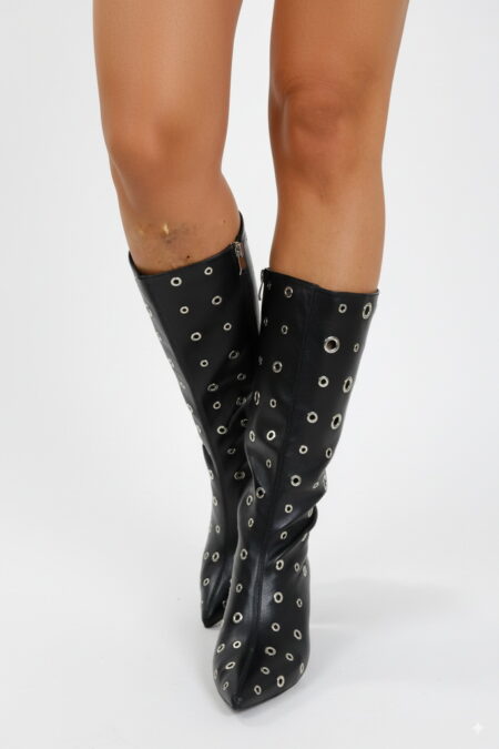 Bota Media Caña Tachuelas