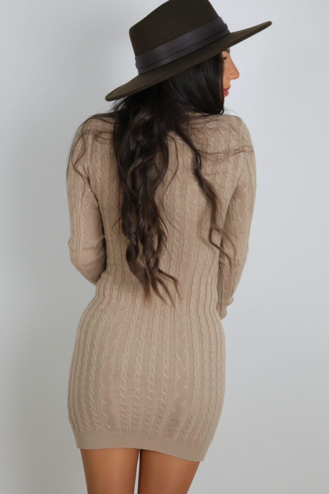 Vestido Ochos Cuello Vuelto