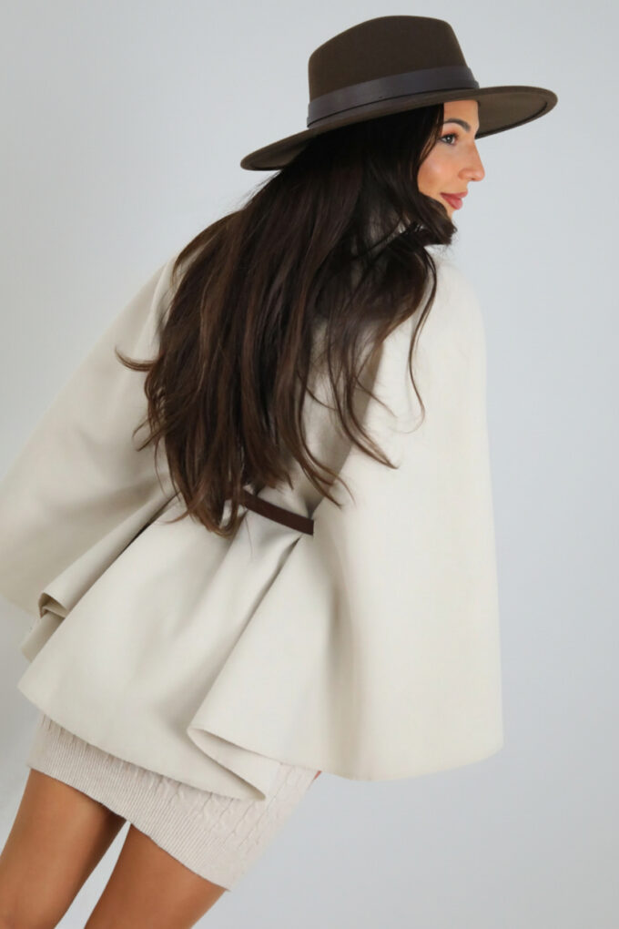 Poncho Con Cinturón